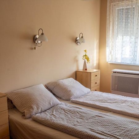 Pavai Apartman Hajdúszoboszló Exterior foto