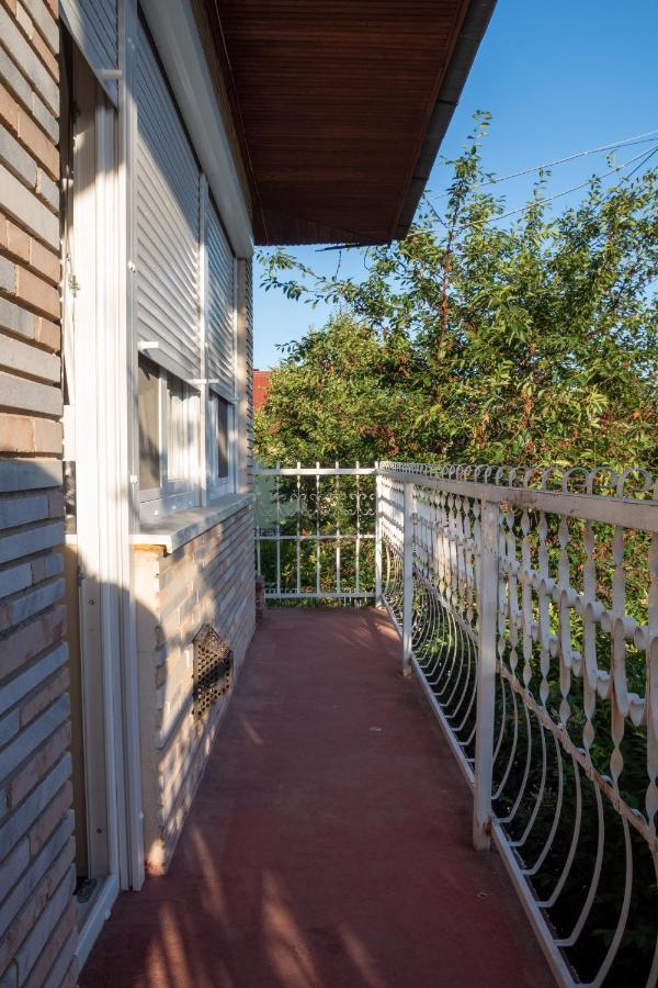Pavai Apartman Hajdúszoboszló Exterior foto